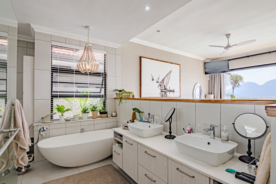 4 Bedroom Property for Sale in Pecanwood Estate North West